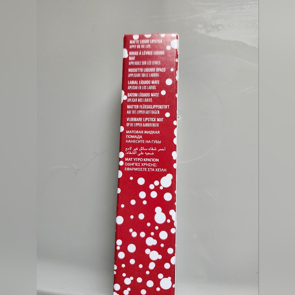 Kylie NEW Red Lip Gloss - Picture 3 of 4
